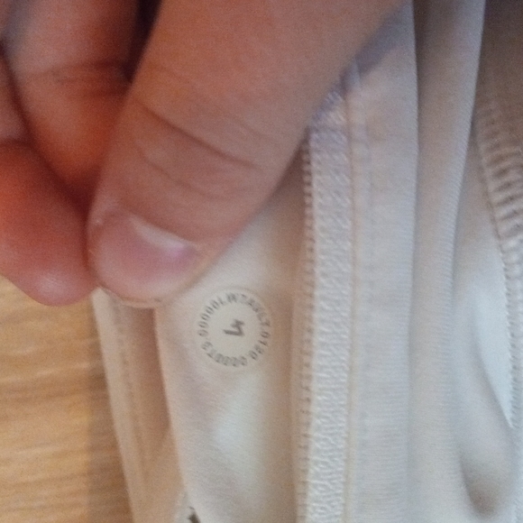 Lululemon Athletica White speed ups - Picture 3 of 4